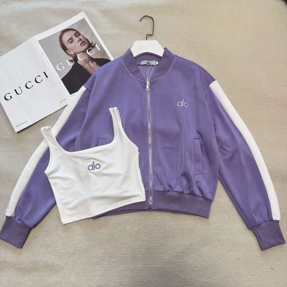 ALO Yoga Lavender and White Women's Jogger Set - Picture 2 of 6